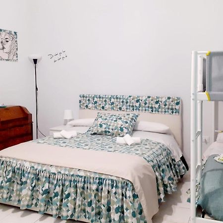 Dory'S Room Camera Nel Cuore Di Napoli Exterior foto