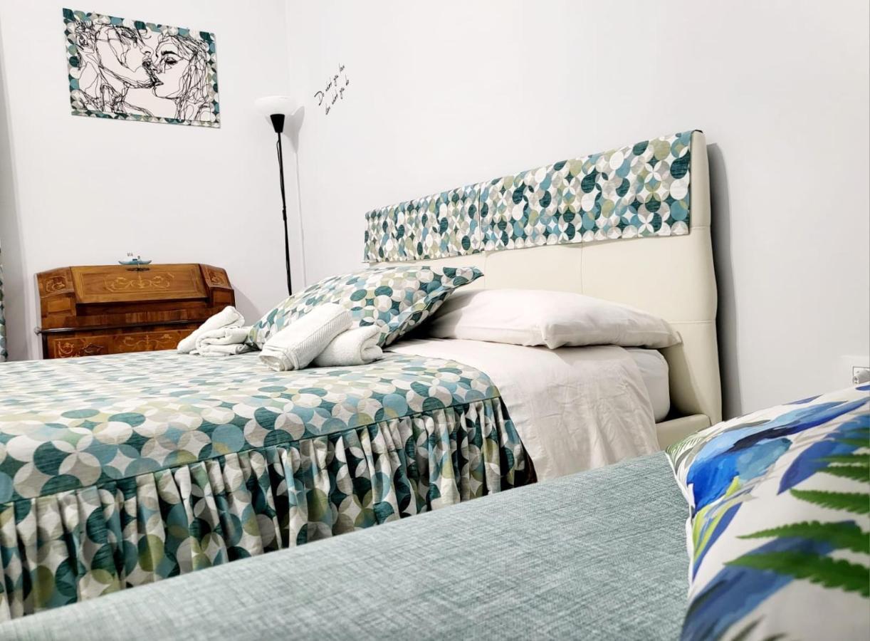 Dory'S Room Camera Nel Cuore Di Napoli Exterior foto